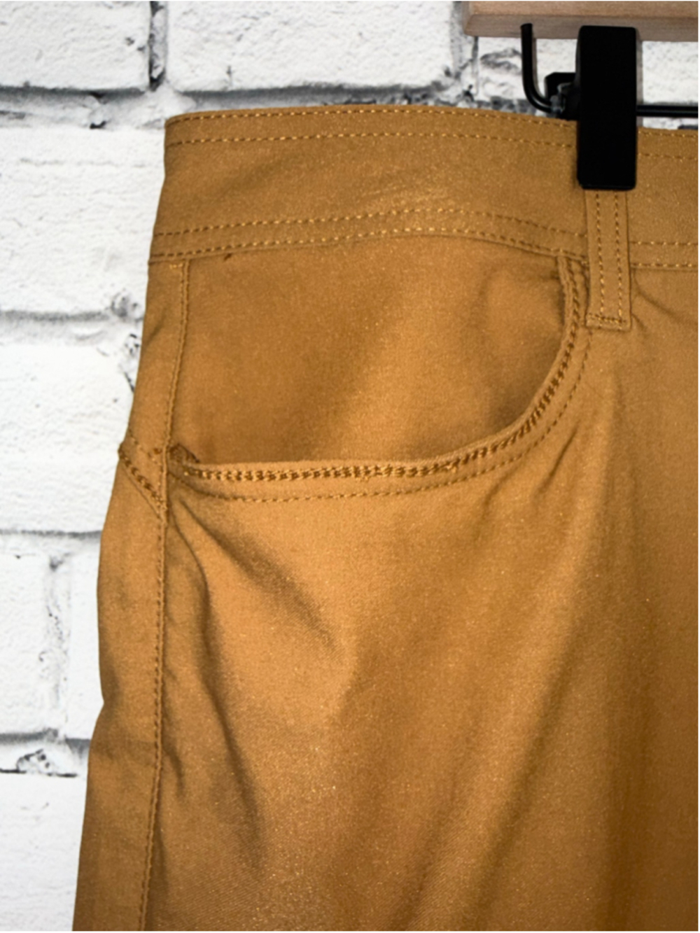 Women's Prana Shorts size 20W Mustard Yellow Halle Short Plus II 7’ Inseam NWT - Picture 7 of 16